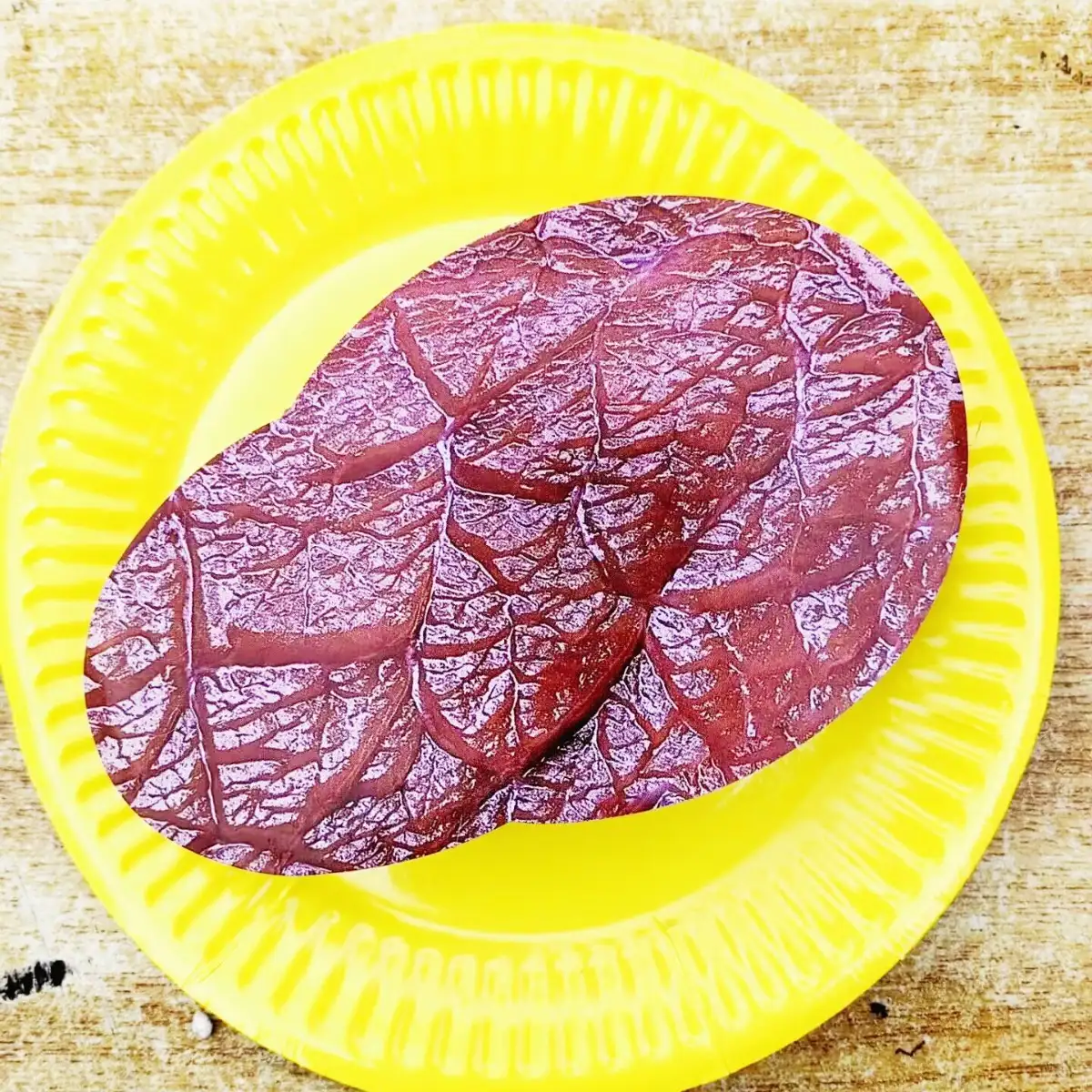 Ритуальная еда для кошек и собак: стейк